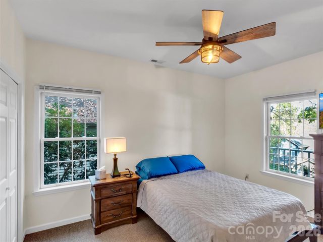 132 Aldersgate Road, Waynesville, NC 28786