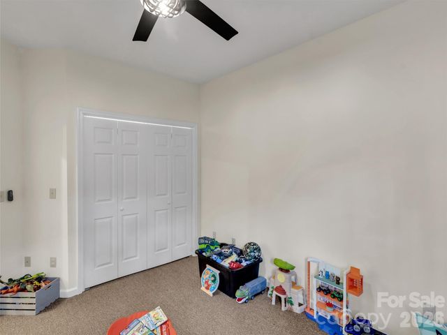 132 Aldersgate Road, Waynesville, NC 28786