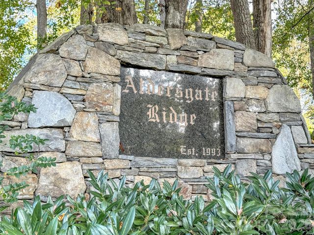 132 Aldersgate Road, Waynesville, NC 28786