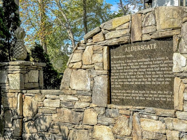 132 Aldersgate Road, Waynesville, NC 28786