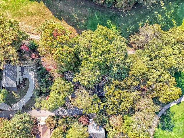 132 Aldersgate Road, Waynesville, NC 28786