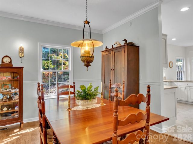 132 Aldersgate Road, Waynesville, NC 28786
