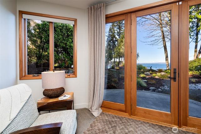 192 Montgomery Court, Port Ludlow, WA 98365