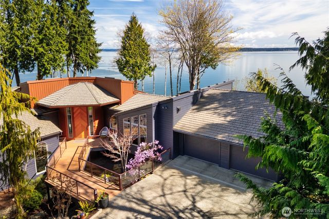 192 Montgomery Court, Port Ludlow, WA 98365