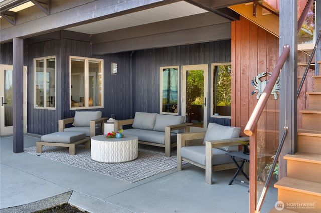 192 Montgomery Court, Port Ludlow, WA 98365
