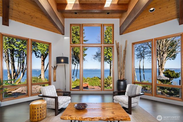 192 Montgomery Court, Port Ludlow, WA 98365