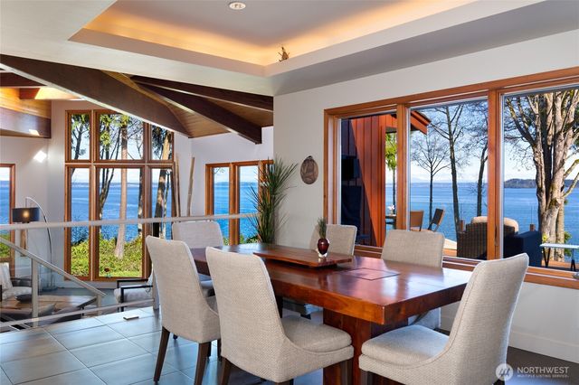 192 Montgomery Court, Port Ludlow, WA 98365