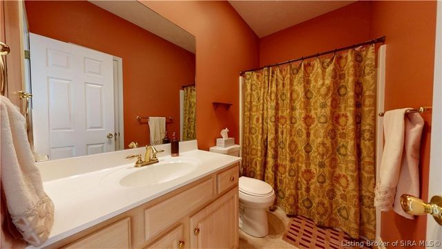 2122 Pickwick Drive, New Albany, IN 47150