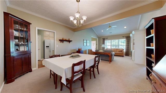 2122 Pickwick Drive, New Albany, IN 47150