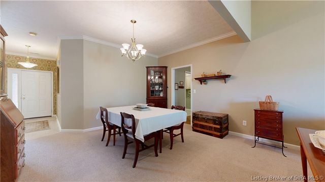 2122 Pickwick Drive, New Albany, IN 47150