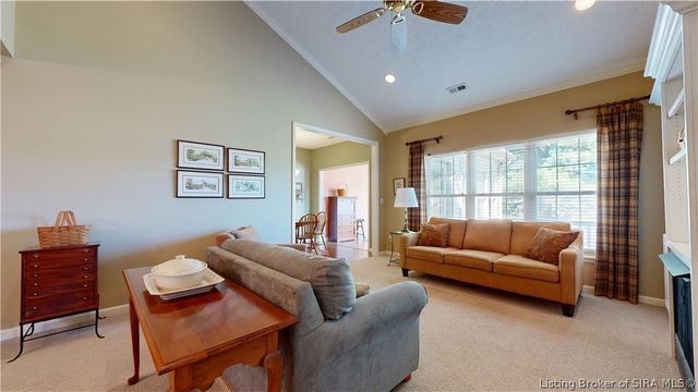 2122 Pickwick Drive, New Albany, IN 47150