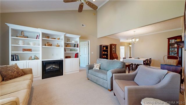 2122 Pickwick Drive, New Albany, IN 47150