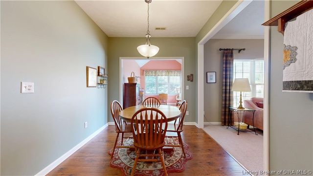 2122 Pickwick Drive, New Albany, IN 47150