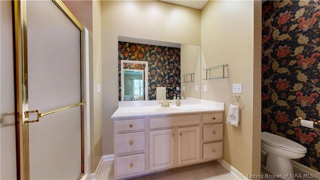 2122 Pickwick Drive, New Albany, IN 47150