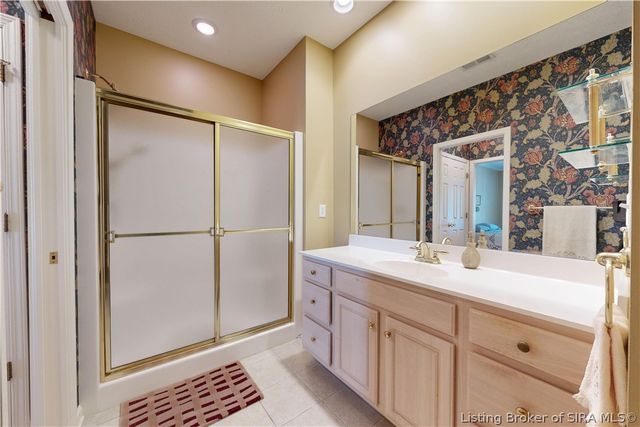 2122 Pickwick Drive, New Albany, IN 47150