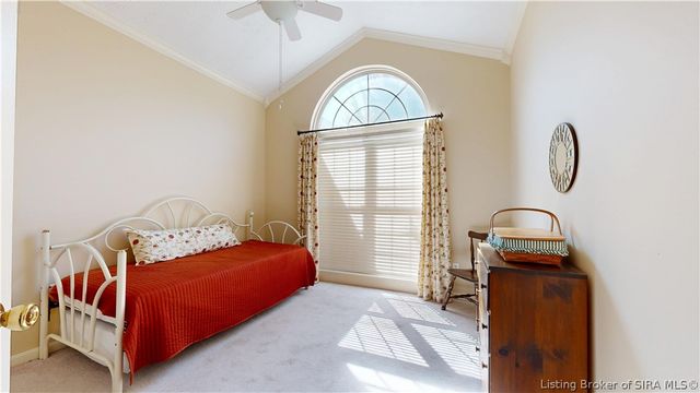2122 Pickwick Drive, New Albany, IN 47150