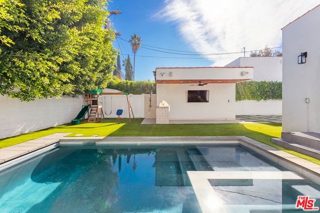 732 N Cherokee Avenue, Los Angeles, CA 90038
