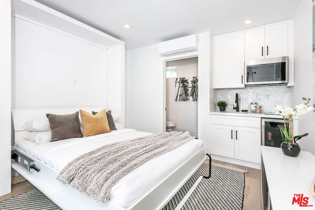 732 N Cherokee Avenue, Los Angeles, CA 90038