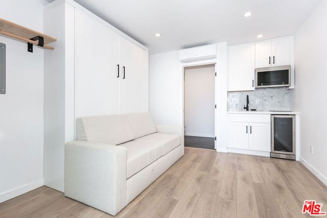 732 N Cherokee Avenue, Los Angeles, CA 90038