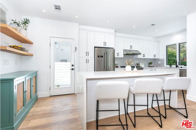 732 N Cherokee Avenue, Los Angeles, CA 90038