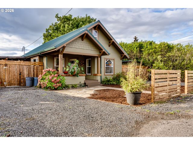 104 HOLEMAN Ave, Eugene, OR 97404