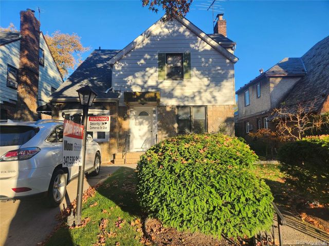 29-09 Union Street 1 FL, Flushing, NY 11354