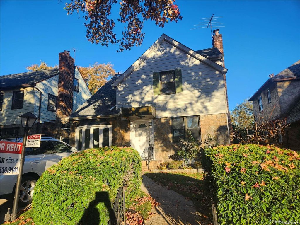 29-09 Union Street 1 FL, Flushing, NY 11354