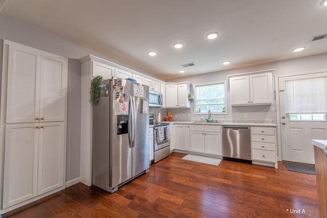 401 Johnny Drive, Science Hill, KY 42553