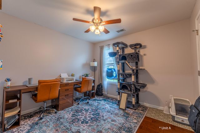 401 Johnny Drive, Science Hill, KY 42553