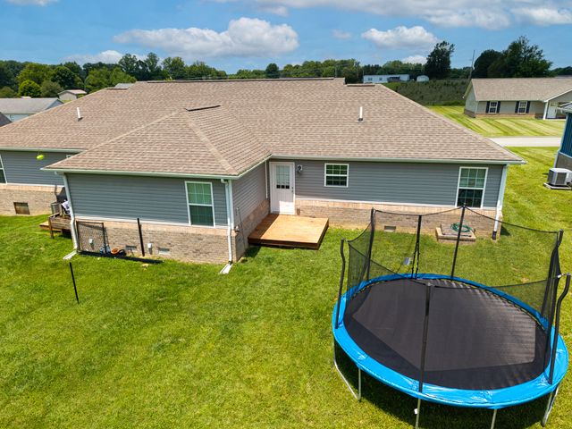 401 Johnny Drive, Science Hill, KY 42553