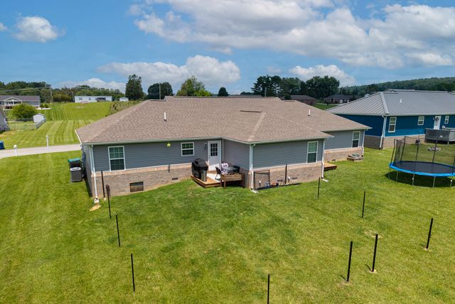 401 Johnny Drive, Science Hill, KY 42553