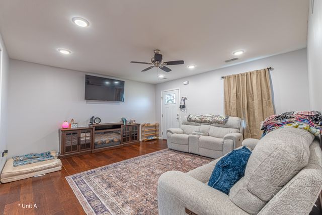 401 Johnny Drive, Science Hill, KY 42553