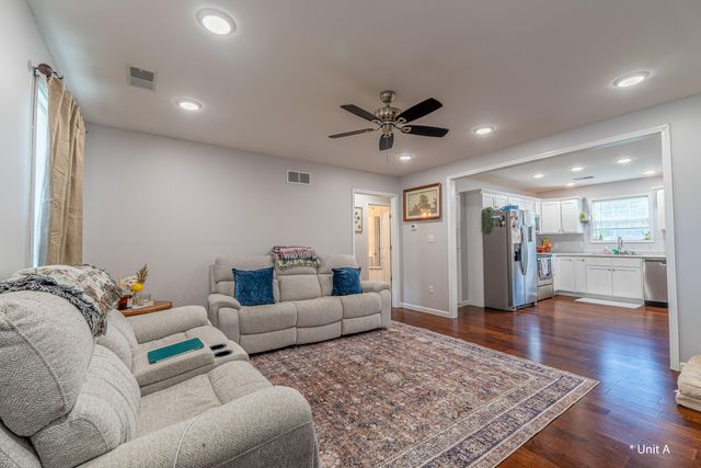 401 Johnny Drive, Science Hill, KY 42553