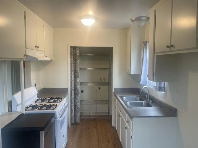 740 W California Ave., Vista, CA 92083