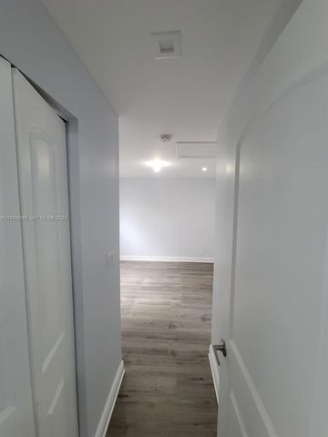 1809 NW 8th Pl, Fort Lauderdale, FL 33311