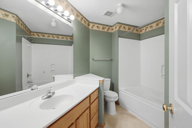 9816 Zinnia Lane N, Maple Grove, MN 55369