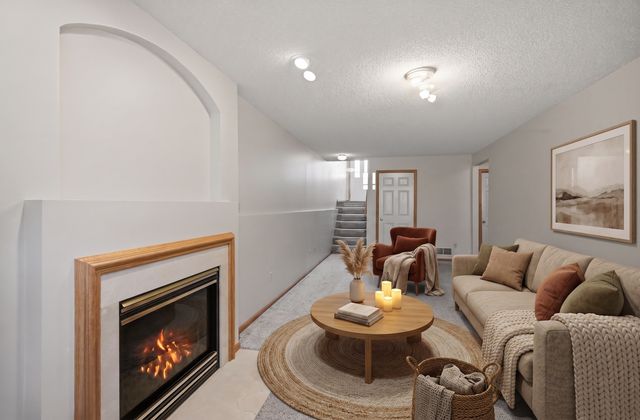 9816 Zinnia Lane N, Maple Grove, MN 55369