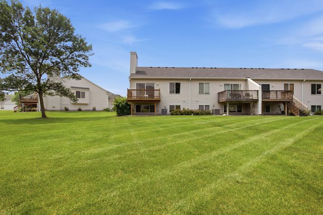 9816 Zinnia Lane N, Maple Grove, MN 55369