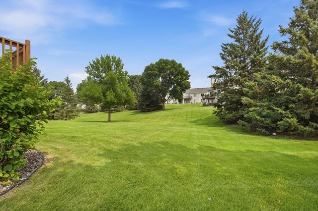 9816 Zinnia Lane N, Maple Grove, MN 55369
