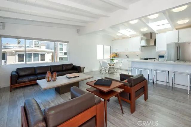 224 39th Street, Manhattan Beach, CA 90266