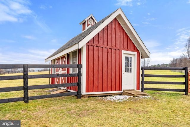 39054 OLD STAGE PL, Waterford, VA 20197