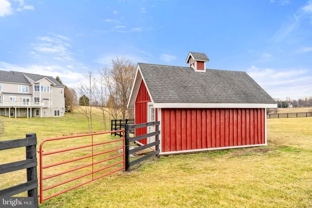 39054 OLD STAGE PL, Waterford, VA 20197