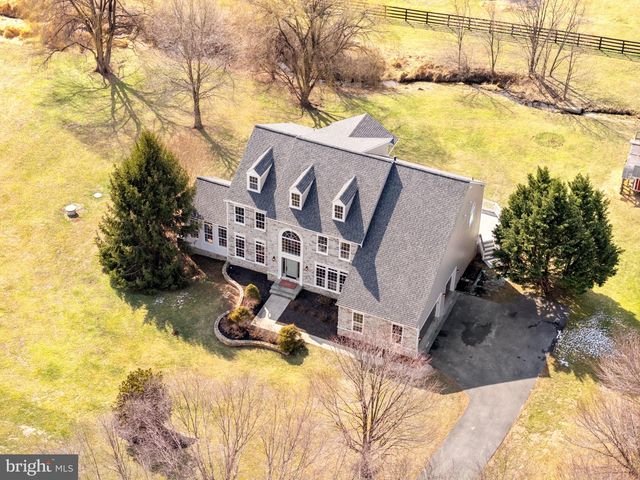 39054 OLD STAGE PL, Waterford, VA 20197