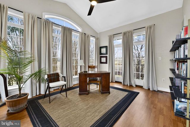 39054 OLD STAGE PL, Waterford, VA 20197