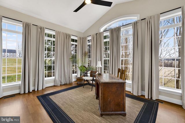 39054 OLD STAGE PL, Waterford, VA 20197