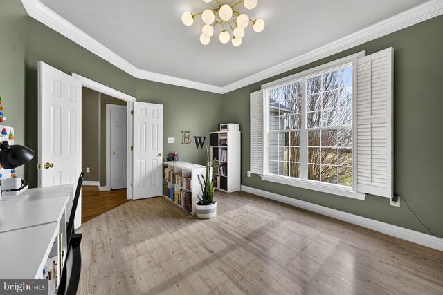 39054 OLD STAGE PL, Waterford, VA 20197