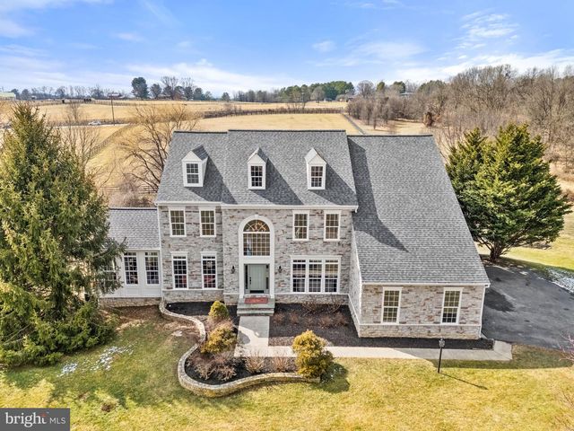 39054 OLD STAGE PL, Waterford, VA 20197