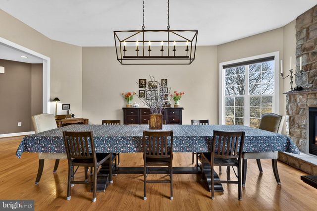 39054 OLD STAGE PL, Waterford, VA 20197