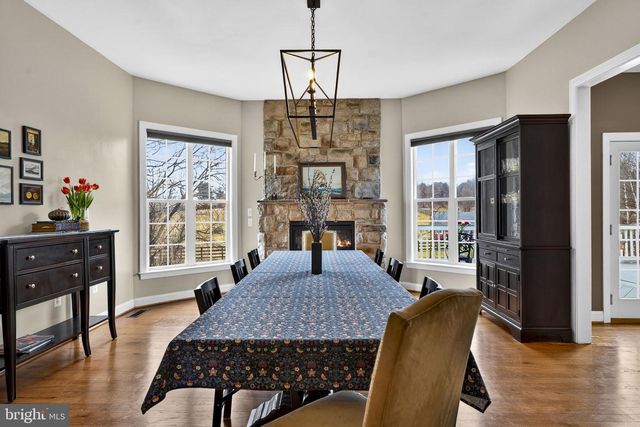 39054 OLD STAGE PL, Waterford, VA 20197