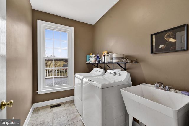 39054 OLD STAGE PL, Waterford, VA 20197